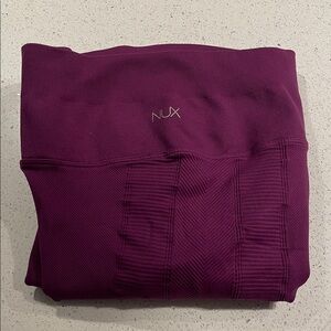 NUX compression 7/8 leggings size small